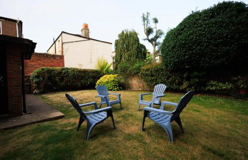 Solent Court - Photo 4