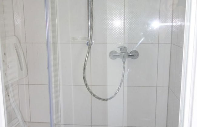 Tolstov-Hotels Large 3 Room Apartment with Garden - Foto 41