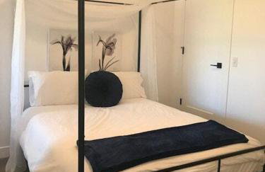 Deluxe Classy TownHouse With 2 car Garage, Work or Family! - Foto 8