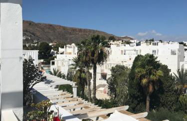 1st floor Penthouse sea and mountain view 5 min stroll to beach - Foto 28