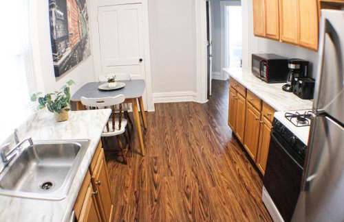 3 BR - Off Street Parking - Amazing View Nearby - Foto 8