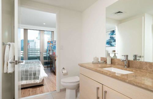 Upscale Penthouse with Gym Parking near MGH TUFTS - Photo 43