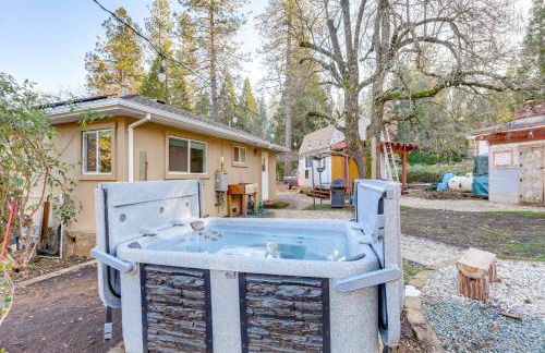 4 Mi to Dtwn Grass Valley Forest Oasis with Hot Tub - Foto 18