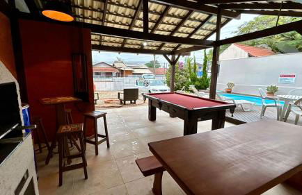 Piscina e Sinuca CASA Beto Carrero 500m do Parque 1 suite e 2 quartos 3bwc a 300m da Praia churrasqueira e estacionamento privado - Foto 32