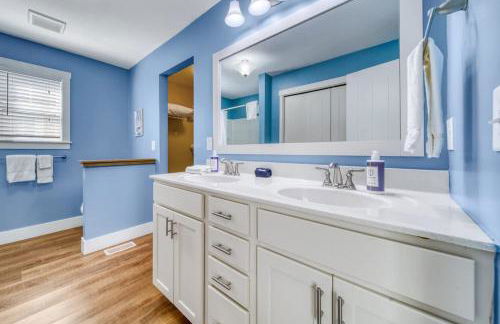 Spacious Dog-Friendly Getaway with Year-Round Pool & Hot Tub - Foto 24