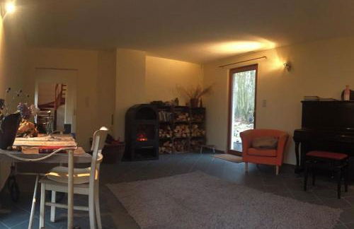 Mitten auf dem Land - Photo 7