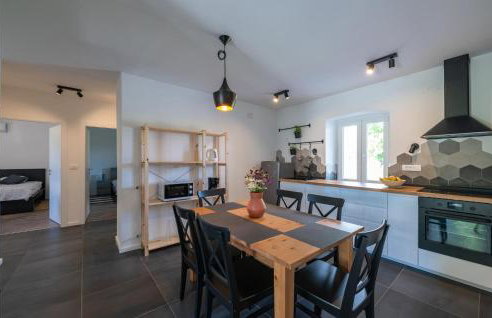 6 Bedroom Beautiful Home In Nedescina - Foto 23