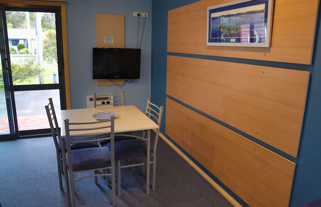 Strahan Bungalows - Photo 22