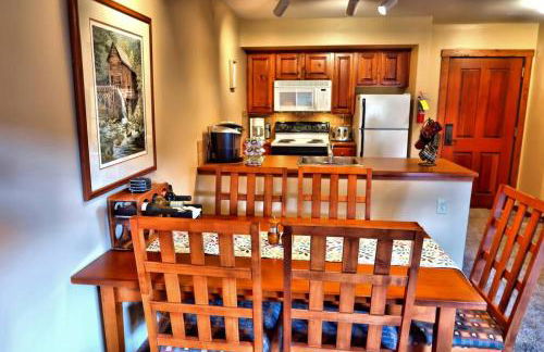 Snowshoe Mountain Retreat! Ski in and Out! - Foto 8