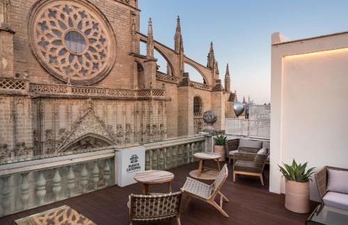 Puerta Catedral Suites - Photo 55