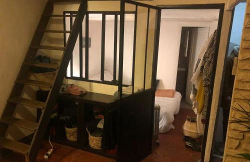 coquet appartement au coeur du panier - Photo 9