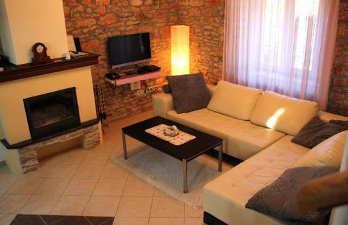 Family friendly house with a swimming pool Gluici, Krka - 11337 - Foto 16