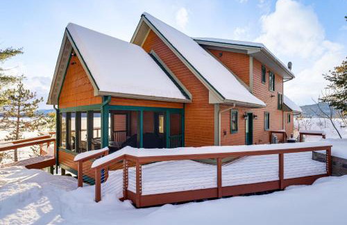 Year-Round Fun in Putnam Station Lakefront Home! - Foto 3