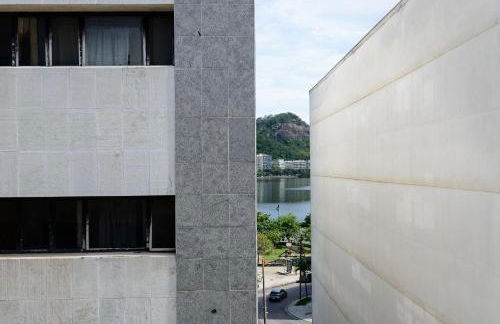 Flat c/ Limpeza Diária e Estacionamento - LB507 - Foto 48