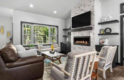 New, charming custom home - Foto 6