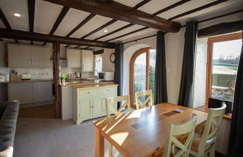 Garth Cottage, Castle Carrock, family friendly with hot tub and views - Foto 5
