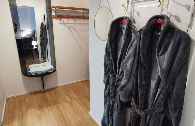 Relaxing Beatiful Studio - Sauna Bath Facility - Photo 7