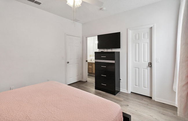 5/4 Pool Home Located in Sunset Ridge Community! - Foto 13