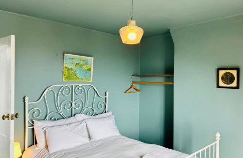 Penthouse Apartment with Impressive Views Sleeps 2 to 8 - Foto 19