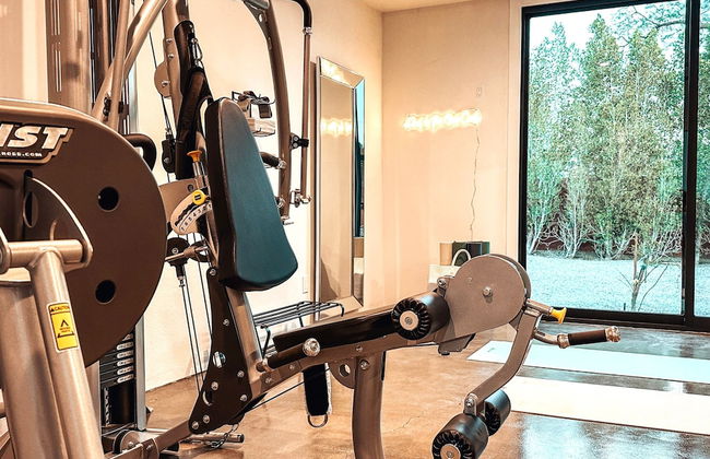 King Deluxe Room - Photo 17