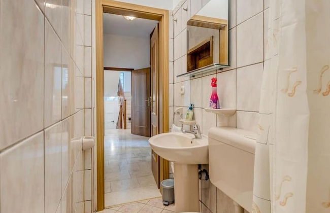 Charming Retreat Holiday Home Mravince With Pool - Foto 15