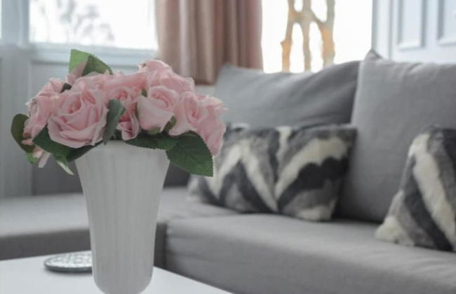 2 Bed Chalet Sleeps 4- Parking, Garden, Near Beach - Foto 12