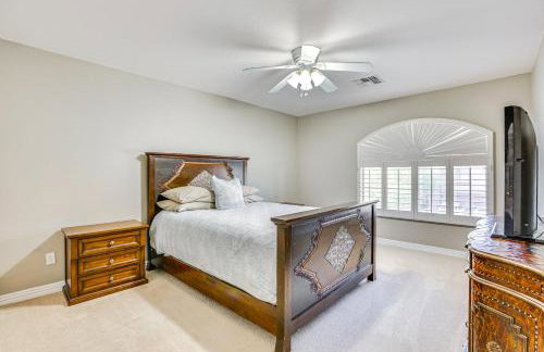 Luxe Mtn-View Mansion with Hot Tub in Phoenix! - Foto 26