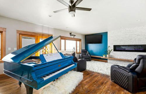 Great Falls Luxe Haven 4BR Gym Office and Hot Tub - Foto 60