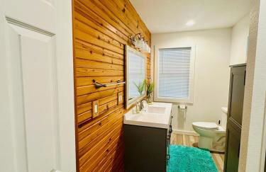 Astonishing view 100 feet from the lake! - Foto 26