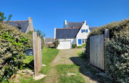 Tipoz'Immo - Maison Bleue accès à pied plage - spot surf - fibre inclus - linge inclus et lits faits - parking gratuit - proche des commerces et des attractions touristiques - Foto 34