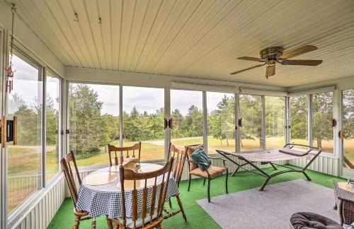 Finger Lakes Retreat with Sunroom, Fire Pit and BBQ! - Foto 21