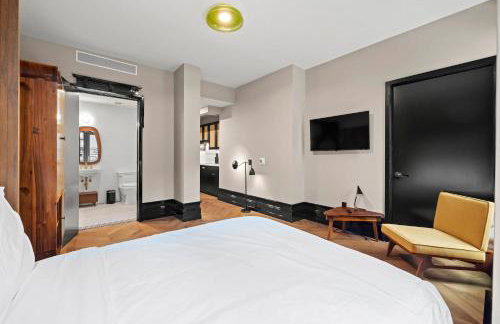 Freeman 201 by Rove Travel - 2BR Condo with Shared Amenities - Foto 10