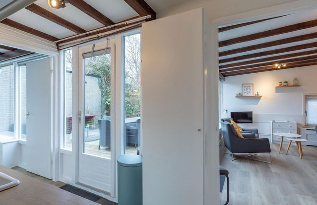 Radiant Bungalow With Patio at Duinland - Foto 16