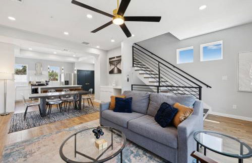 3BR 35BA Rooftop View - Walk to Alamo Dome - Foto 2