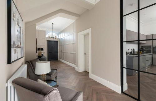 Luxury Georgian City Retreat by Sovo Apartments - Foto 48