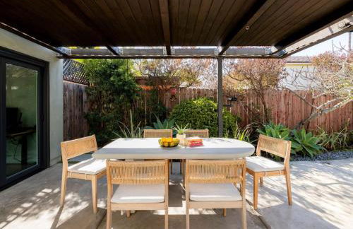 Sun-Drenched Spanish Manor Home in Mar Vista - Foto 47