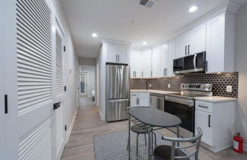 NICE 1BR Apartment near Metro - Foto 4