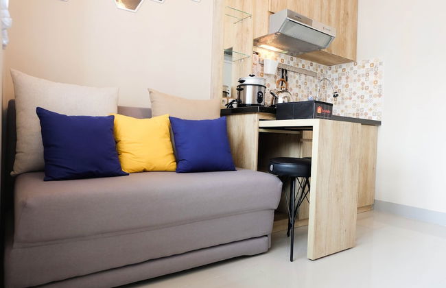 Modern and Bright 2BR Green Pramuka Apartment - Foto 23