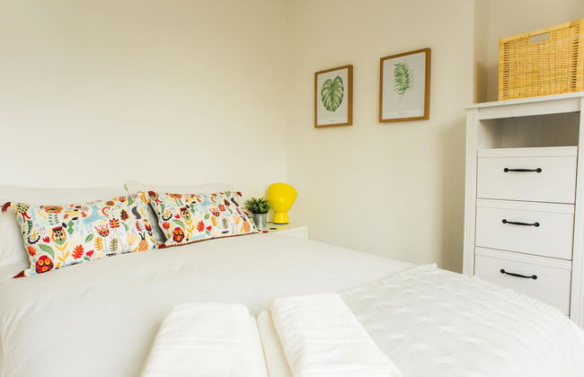 Baker Street Apartments by Allô Housing - Photo 3