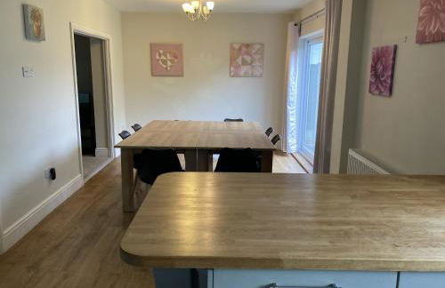 Large 4 bed detached house with parking - Foto 20