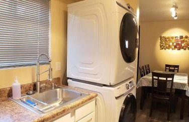 2-bed condo, cook-ready kitchen, and laundry, 5-8 minutes from University of Arizona and downtown Tucson - Foto 14