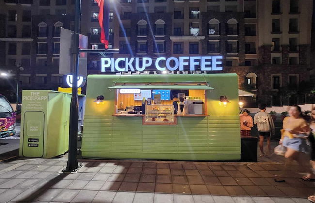 1 Bed Apartment - Sleeps 7 - Pool & Wifi - Photo 28