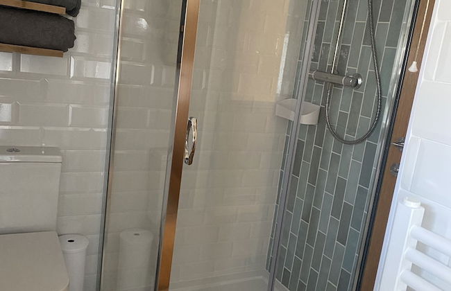 Delightful 3 Bedroomed Cottage in Llandudno - Photo 11