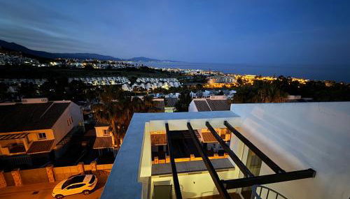 Casa Feliz - Stunning 2 bed Penthouse in Manilva with pool, sea and mountain views, close to the beach and facilities - Photo 5