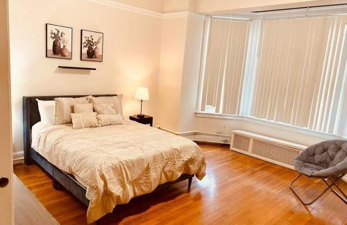 Historic Downtown 3bdr with Pool Table - Foto 10