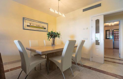 Royal Flamingos Sea View Apartman - Foto 23