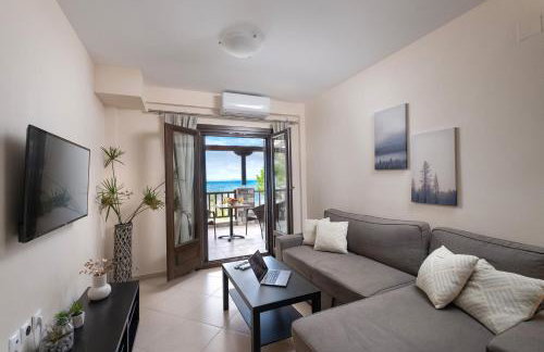 Iakovakis Seaside Exclusive Apartments - Photo 6