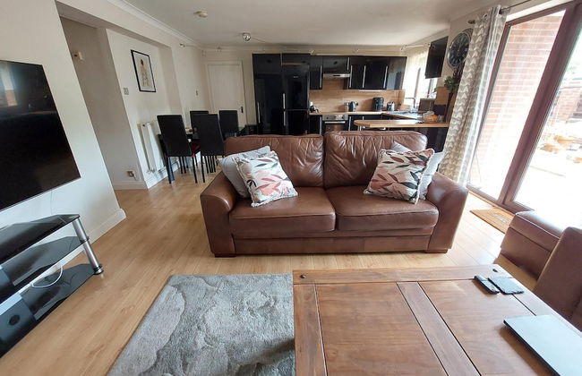 Beautiful 1bed Apartment With a Back Garden - Foto 13