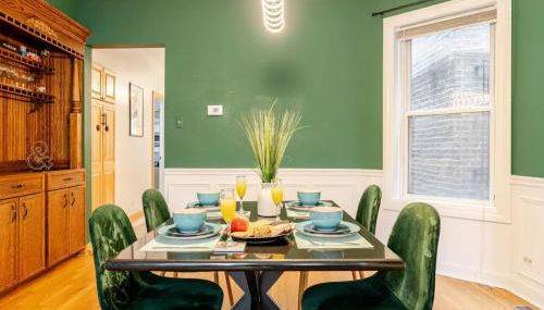 2 Bed Apt w/ Office, Free Parking, Near Wrigley - Foto 2