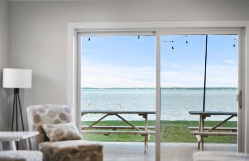 Lakefront - Spacious Family Getaway with Dock! - Foto 10